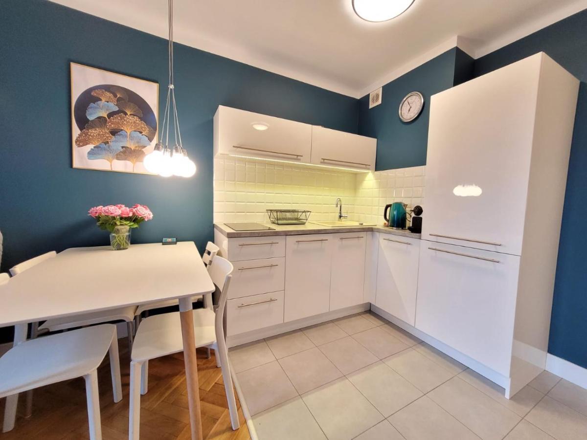 Apartment My Beloved Warsaw-metro Rondo Onz *